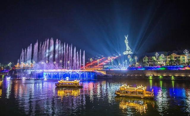 “爽居”贵州，沉浸黔东南！用美丽回答一切