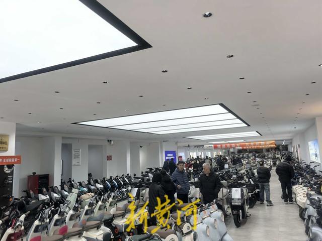 热门资讯-潍坊青州：“小电驴”跑出“焕新”消耗大市场(3)