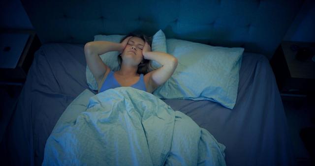 这样睡觉“伤害”血糖、血管、心脏 改善睡眠来看这几招