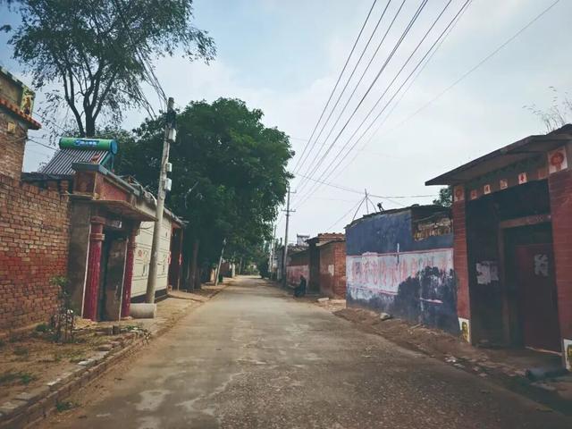 一位北京女骑手的双重生活：我不愿活成我母亲那样