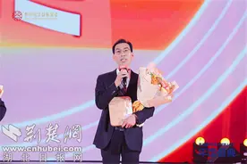 湖北之光：襄阳李远宏荣获第五届蔡崇信基金“以体树人”校长殊荣图片