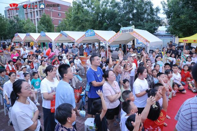 共赴初秋浪漫之约！鲁花·海报邻里文化节即将走进鲁能领秀城