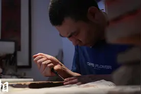 【陇人相】非遗传承人李安乐：让版画在刀尖上“活”起来图片