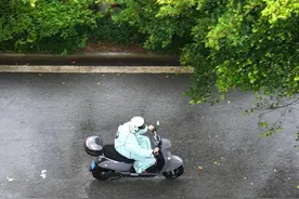 当旅游季遇上雷电暴雨，收好这几个“锦囊”图片