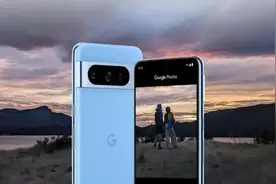 OLED屏幕梦魇！谷歌Pixel 8 Pro被曝屏幕出现绿线图片
