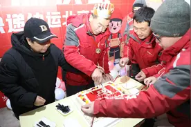 50岁转行当快递员，京东在京首个退休的“快递老哥”有话说图片