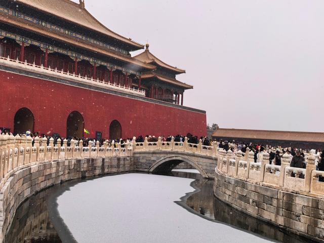 雪天北京最好的打卡地莫过于故宫，多图直击