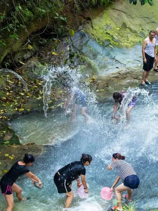 四川太宠粉啦~🤭“川超”门票免费游景区，你用过吗？