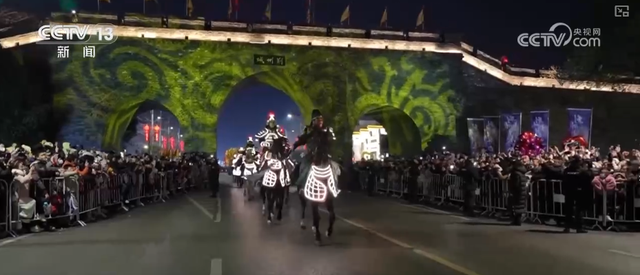 “荆州十二时辰”千年古城激活假日经济