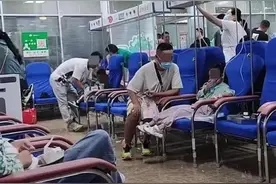 暴雨过后这类患者突然增多，诊室排起长队！当地卫健委回应图片
