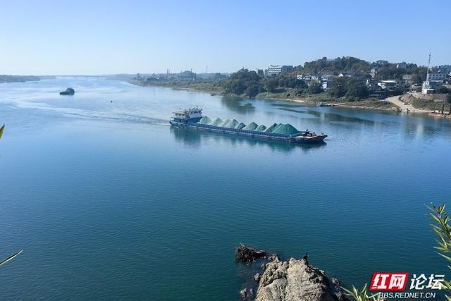 百米江滩何以聚人气？探秘株洲网红地标“大石围”