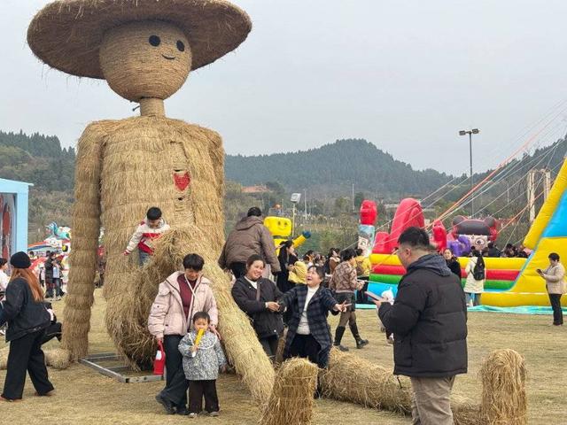 童话照进现实！2天4.2万人来遂宁安居凤凰栖打卡