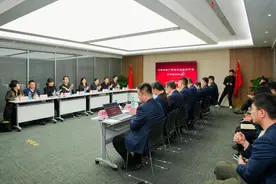 无锡中院与无锡产权交易所、市破产管理人协会签署破产重整企业服务平台合作协议图片