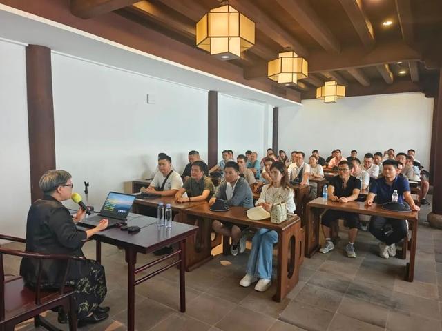阳明故里首次推出成年人研学，报名络绎不绝
