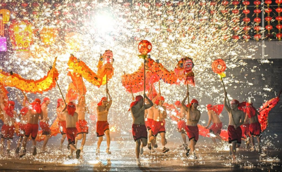 元宵节，中国龙舞“国家队”来泸县了丨全国龙舞“闹”泸县