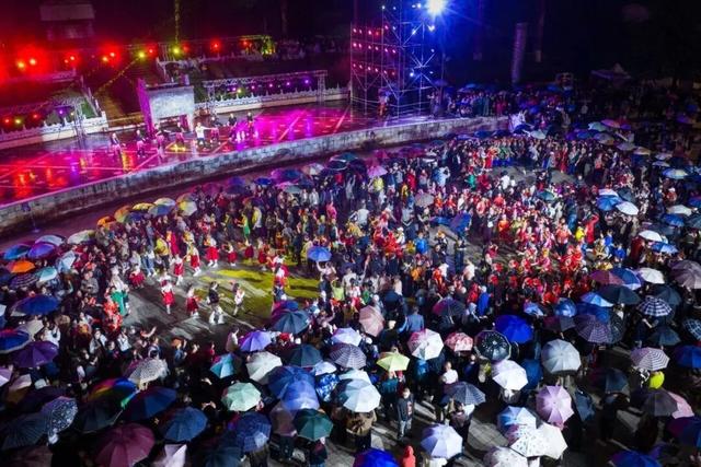 国庆首日，红河州登上央视，活动火热出圈