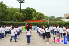 童声共筑绿色梦，峨眉三小开展地球日环保实践活动图片