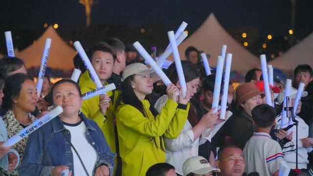 夜幕乐章：街头音乐会奏响幸福旋律——“潮流向北 春城焕新”报业主流媒体看长春青春蝶变系列报道之二