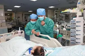 蓝媒热评丨“依”生相伴图片