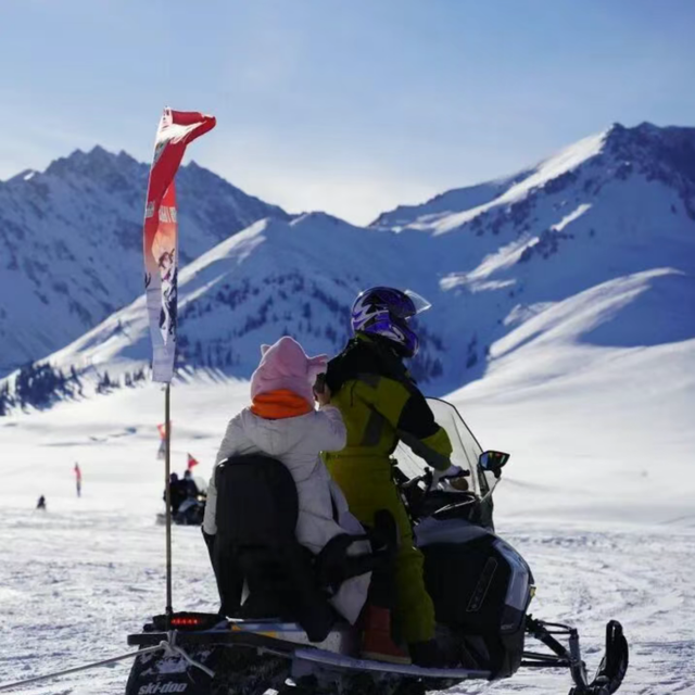 滑雪免门票，免费泡温泉！新疆著名旅游地送出文旅“大礼包”！小编已出发…