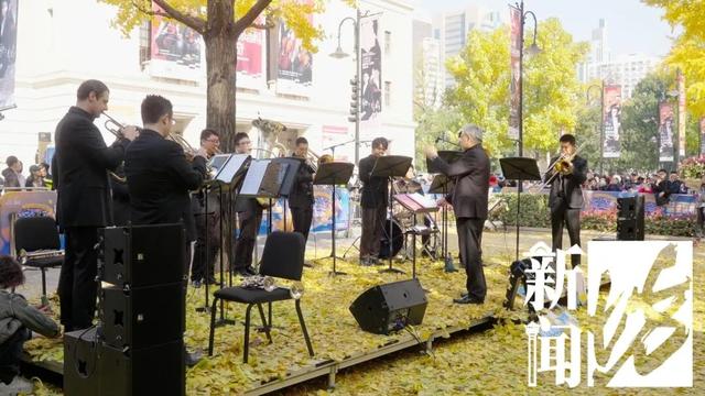 "全上海人都来了吧…"今天这条路什么情况？大堵车！还有30万人抢破头↗