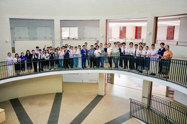 坐C909出海啥体验？乘“中国牌”铁路和飞机走一带一路，空铁联运畅行老挝