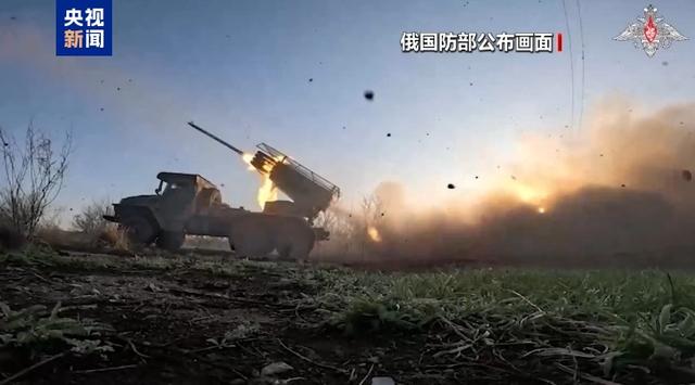 俄称打击多目标 乌称防守反攻有成果
