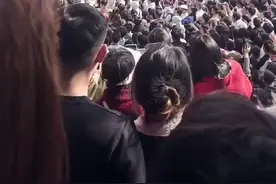 61岁的“王婆”，如何点燃了“东京”这座城的热情？图片