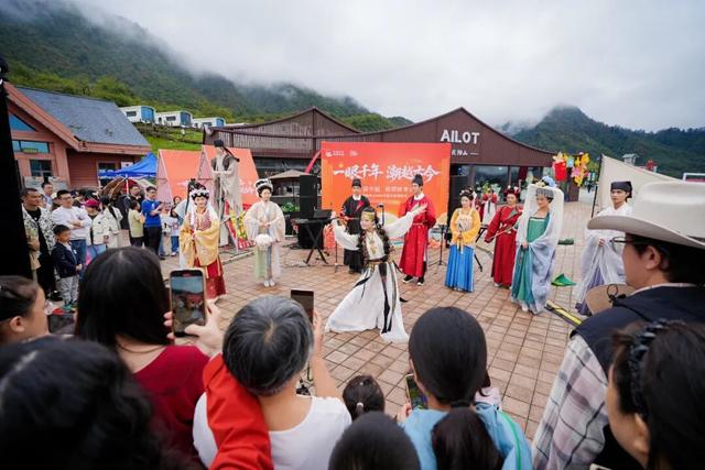 11.8亿元！超150万人次！大邑国庆大假“吸睛”又“吸金”
