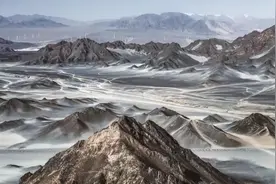 锐评｜黑独山严禁擅闯！无人区岂能无“限”撒野图片