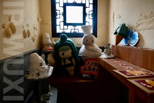 爆满！今天无锡这里排起长队