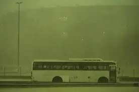 迪拜一天下了一年半的雨？为何近年来沙漠地区屡遭暴雨图片