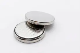 纽扣电池成了儿童“杀手”，误吞后该怎么做？图片