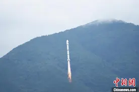 中国成功发射遥感四十三号03组卫星图片