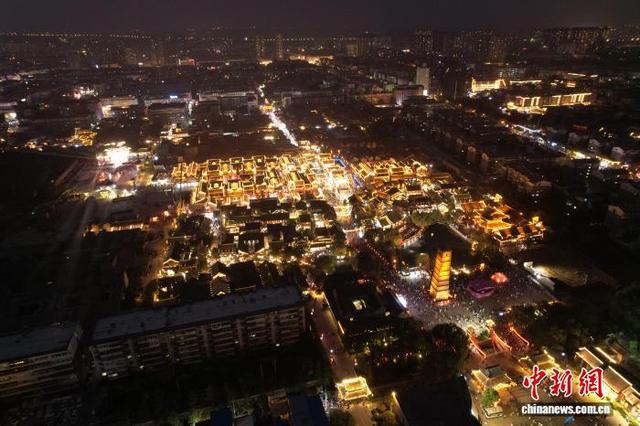 河南洛阳暑期夜游热