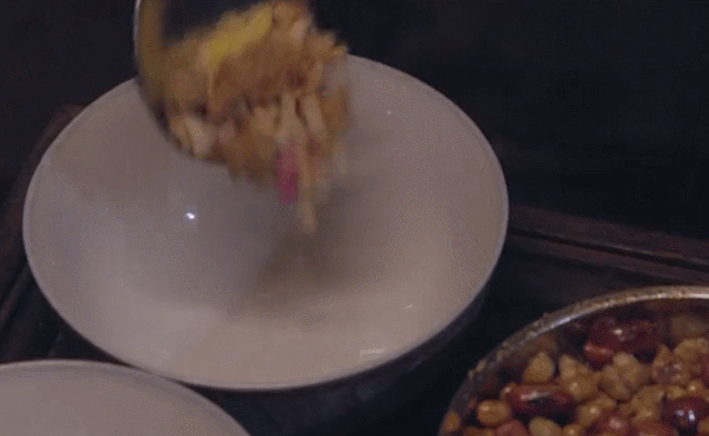 秋冬游资源！雾凇染丹霞，油茶暖红韵，这趟桂北秘境之旅很治愈