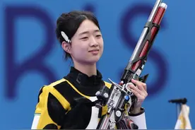 黄雨婷完成奥运比赛后想看十个勤天演唱会图片