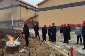 册亨：消防安全进粮仓图片