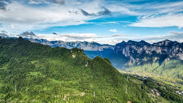湖北恩施：恩施大峡谷雨霁初晴 绘就山水诗画长卷
