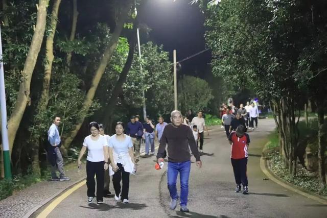 登高迎重阳！今夜，增城近3000人登高蕉石岭！