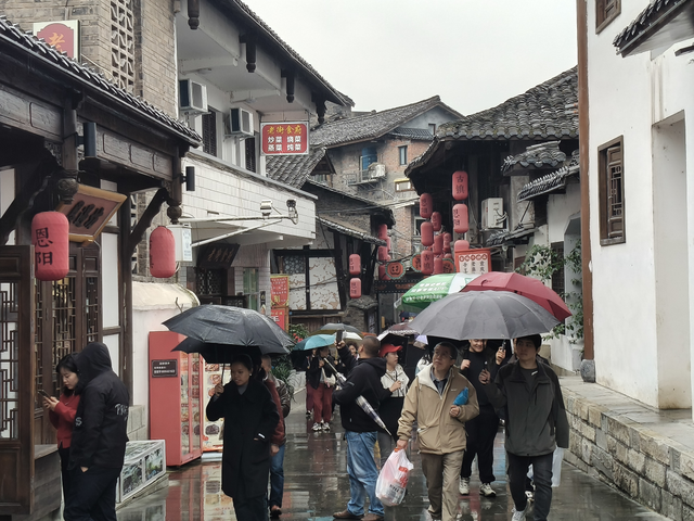 首个秋假持续升温，巴中玩嗨啦！