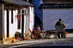 夜读丨异乡的年轻人，你们从哪里来图片