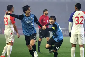 亚冠大战申花不敌川崎前锋，无缘八强，与C罗对决梦碎！图片