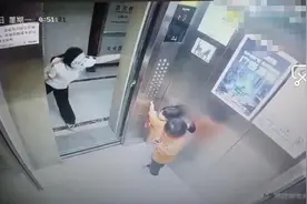 “面具女孩”多次恐吓电梯内两幼童，当事女孩及家长道歉后获谅解图片