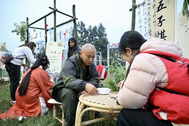 “悦遵义·SuiYang 诗意田园”之诗潮市集消费活动在绥阳启幕