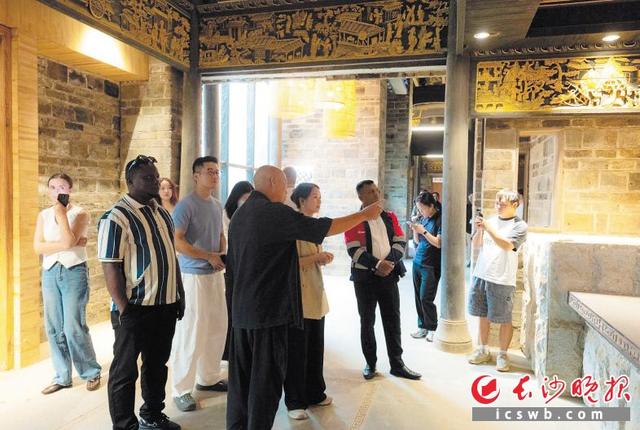 长沙市旅游发展大会即将启动，国际种草团打卡宁乡大夫第民宿