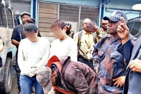 3名中国人巴新上班途中遭假警察绑架详情披露！仍有人在逃图片