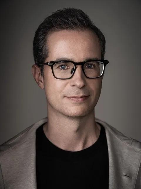 又一高管弃库克而去，苹果UI设计负责人转投Meta