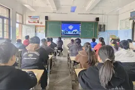 庐江县泥河镇中心学校：科普消防知识筑牢安全防线图片