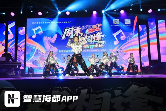 假期首日嗨翻天！福建景区人气爆棚，节日氛围拉满！